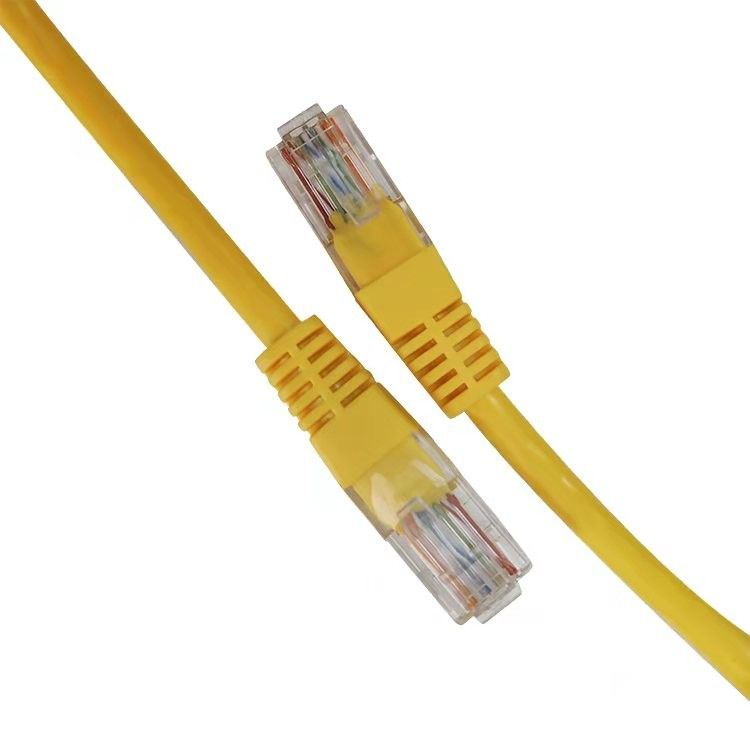 Кабель ethernet Cat5e гибкого провода кабеля UTP Cat5 желтый для компьютера и маршрутизатора